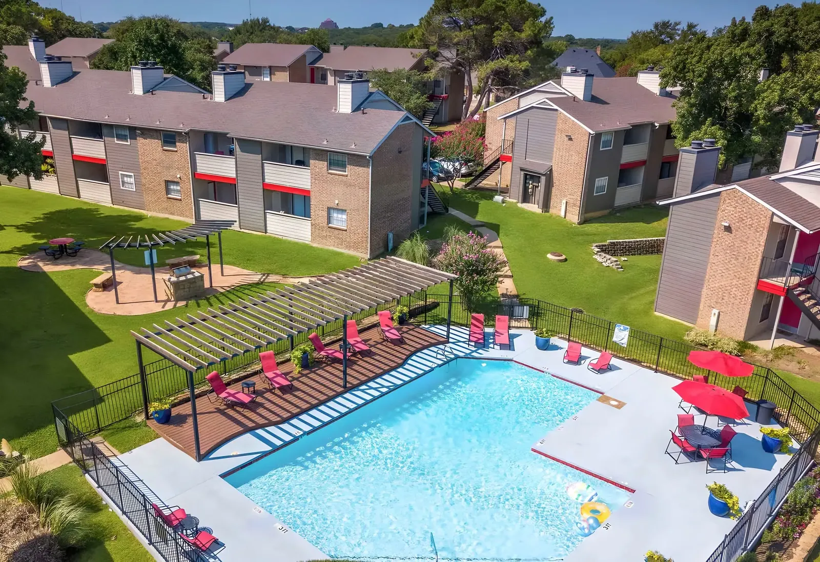 Redgate — Pool and clubhouse from above